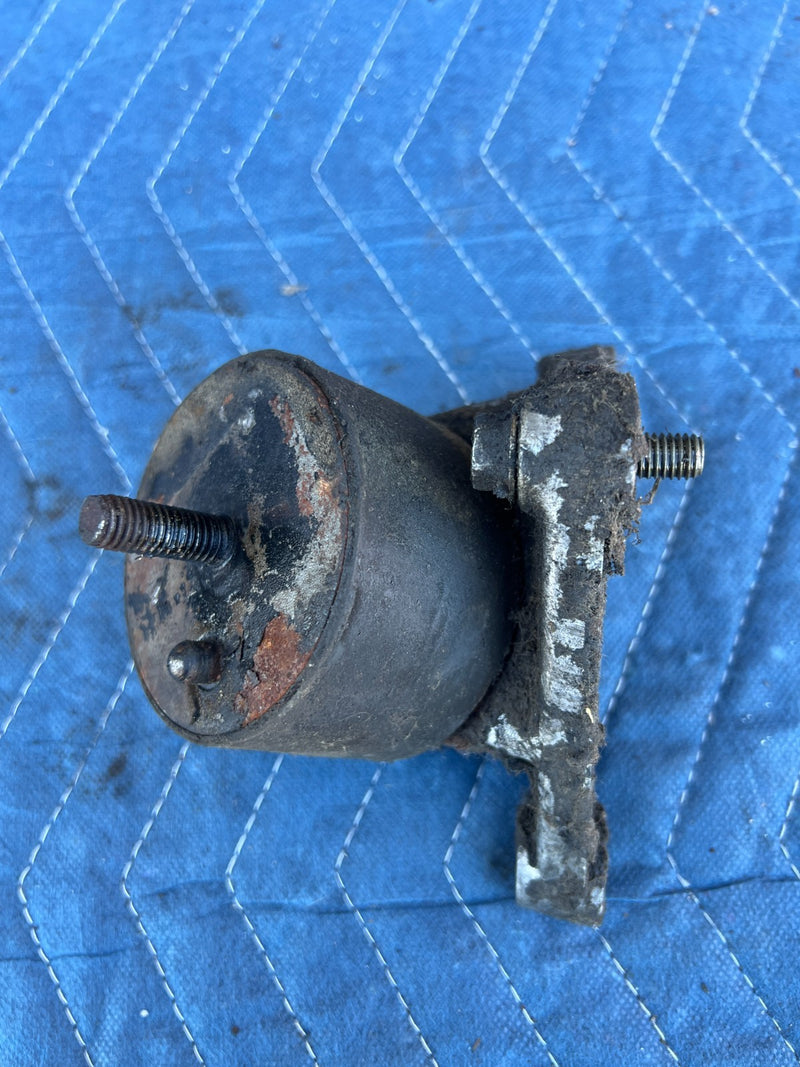 1986-1993 Volvo 240 244 Sedan Engine Motor Mount Bracket Support Set OEM #4273EM