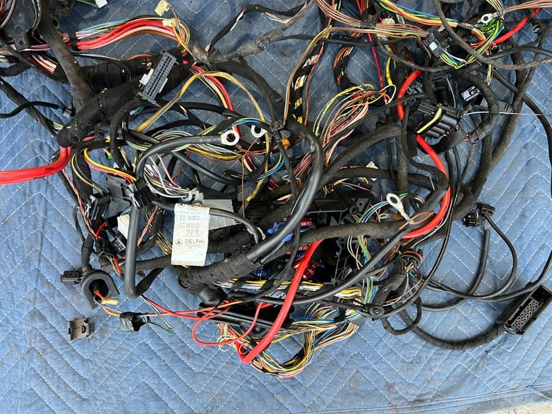 1998-2003 Mercedes W210 E320 Wagon Engine Wiring Harness w/ Fuse Box OEM #4749EM
