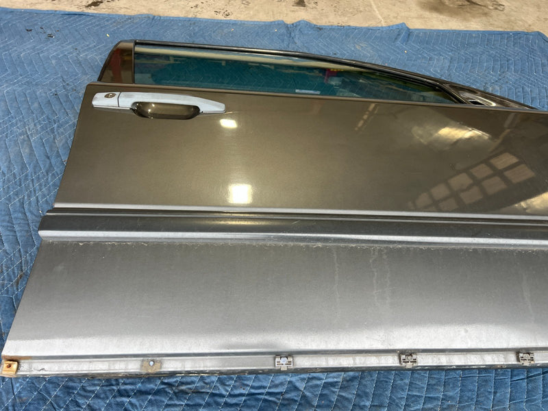 1986-1995 Mercedes 300D W124 Gray Front Passenger Right Door Assembly OEM#2585EM