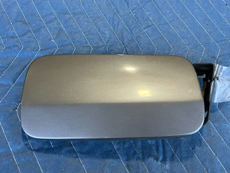1986-1995 Mercedes 300D W124 Gray Fuel Diesel Door Lid Cover OEM #2648EM