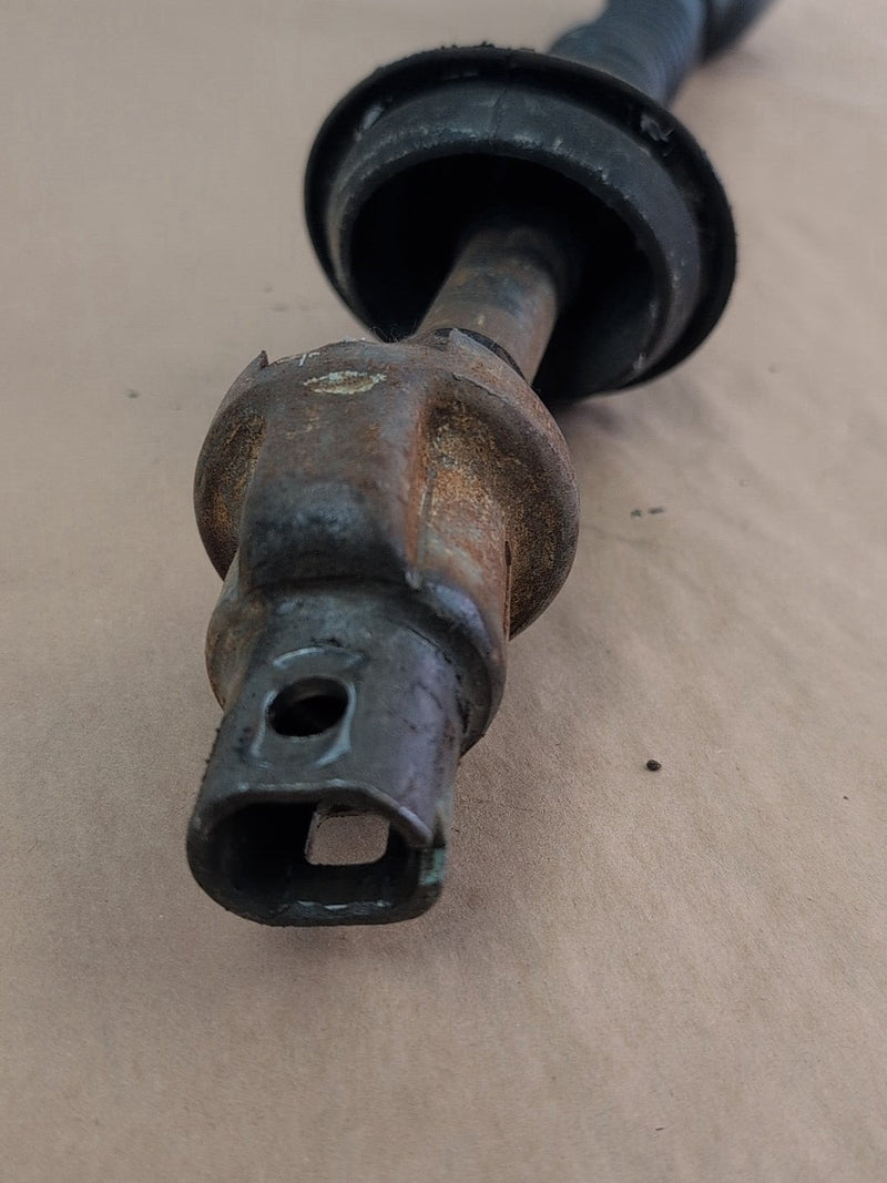 1988-1998 Chevy Suburban GMT400 Steering Intermediate Shaft Lower OEM 26033170