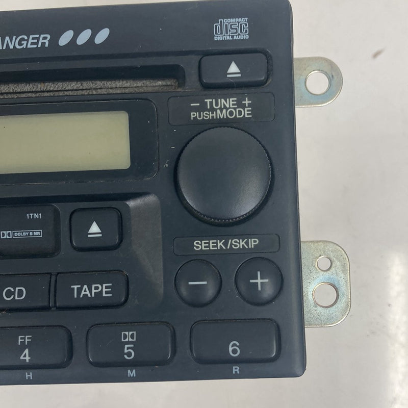 2002-2004 Honda CR-V RD2 Radio CD Changer 39100-SCA-A201 OEM #5116M