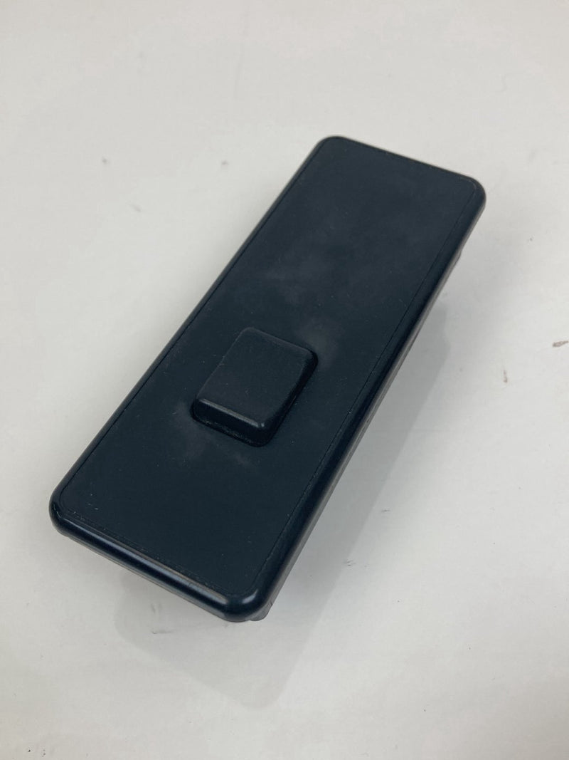 1992 Volvo 940 944 - Window Switch PN: 1362360 03838652