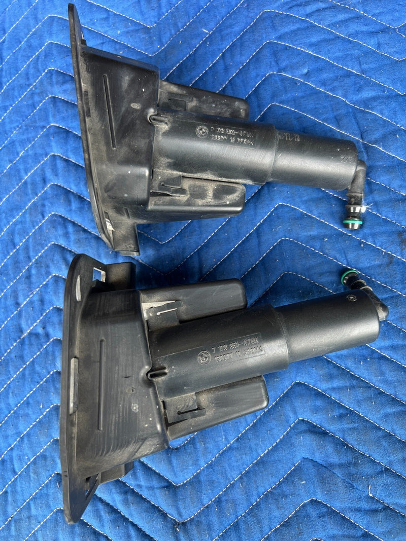 2011-2013 BMW X5 X5M E70 Headlight R & L Squirter Washer Nozzle Pair OEM #2013EM