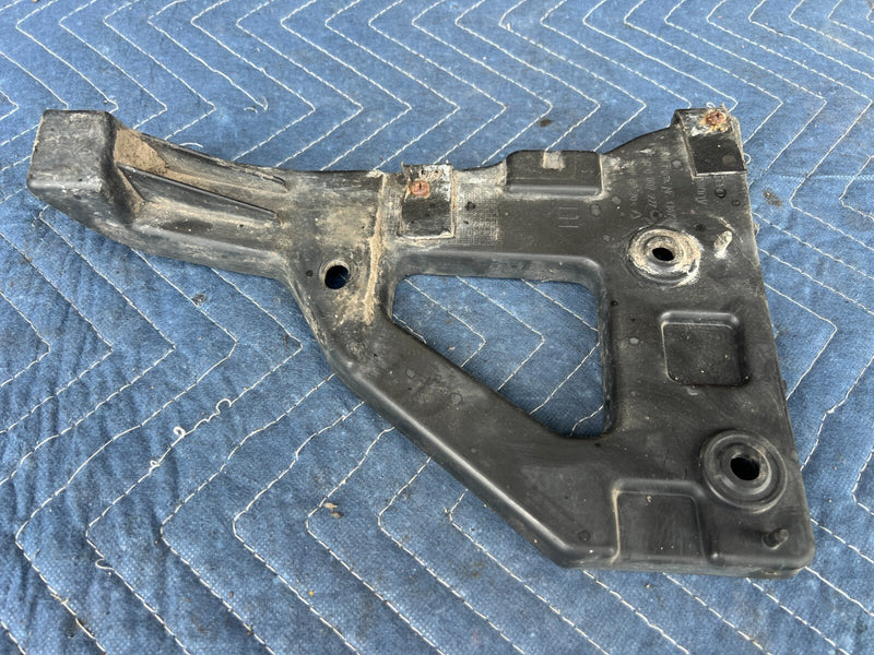 2005-2011 Audi A6 Driver Left Front Bumper Bracket Brace 4F0 807 227 OEM #65ZJ