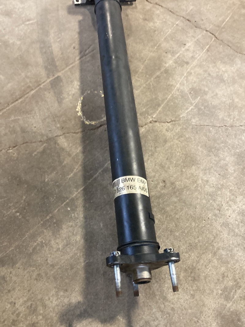 2003-2007 BMW 545i E60 Driveshaft Automatic ZF 7526165 2282720-11 OEM #4957M