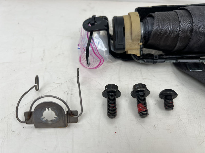 1998-2000 Volvo S70 V70 XC Front Driver Left Seat Belt Retractor OEM #6850EM