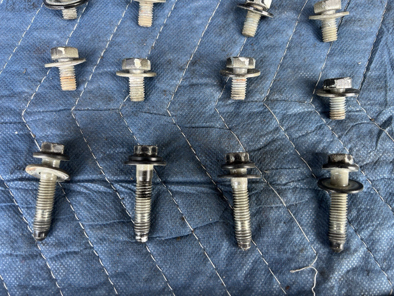 1998-2003 Jaguar XJR XJ8 X308 Rear Trunk Deck Lid Hinge Hardware Bolts OE #4731E