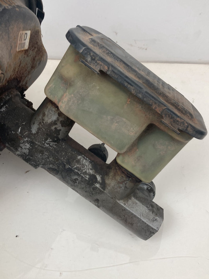 1996 Chevrolet Silverado GMT800 - Brake Booster Master Cylinder