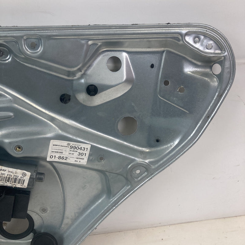 2001-2005 Volkswagen Passat Window Regulator Rear Right Motor OEM #5561M