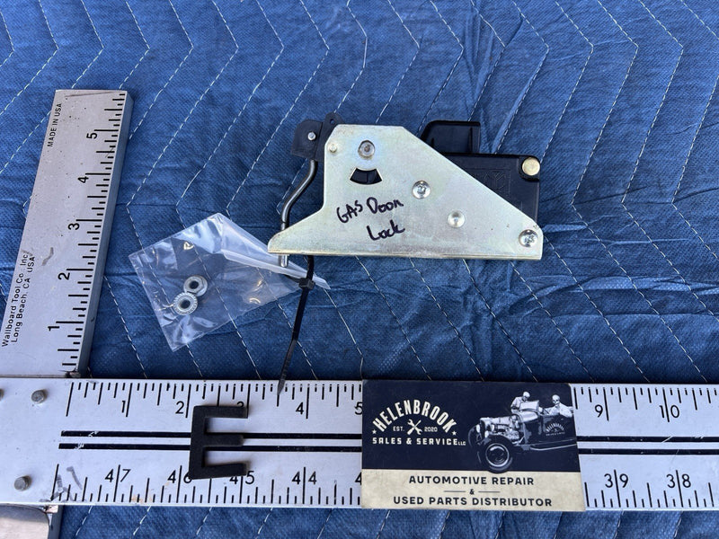 1998-2003 Jaguar XJR XJ8 Gas Fuel Door Lid Lock Actuator & Bracket OEM #4581E
