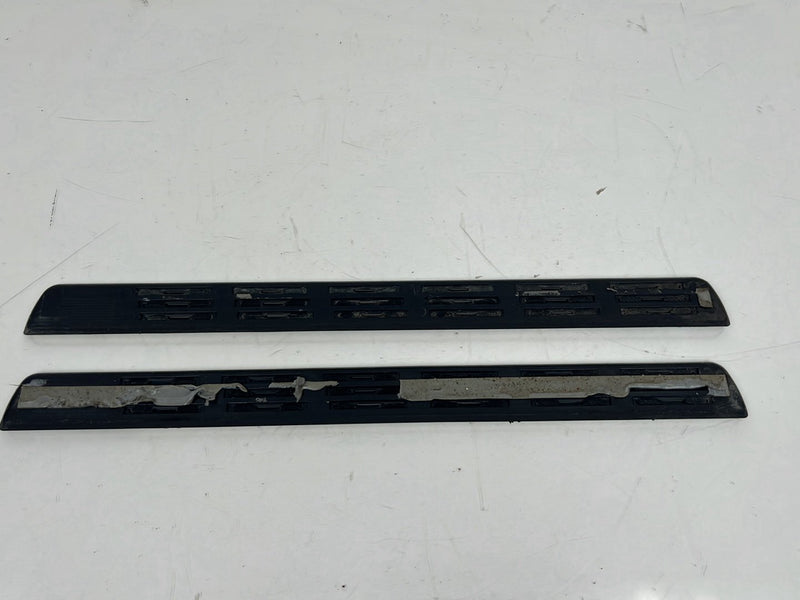 2004-2007 Volvo S60R V70R Front Left & Right Door Sill Scuff Plate Pair 09162019 OEM #5747EM