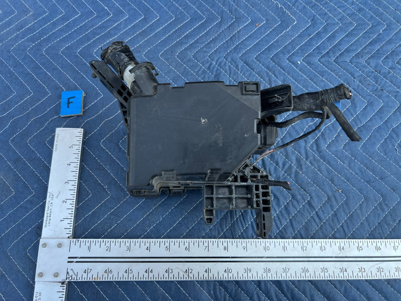 2010-2013 Suzuki SX4 Hatchback Engine Bay Main Fuse Box Panel OEM #1304CN