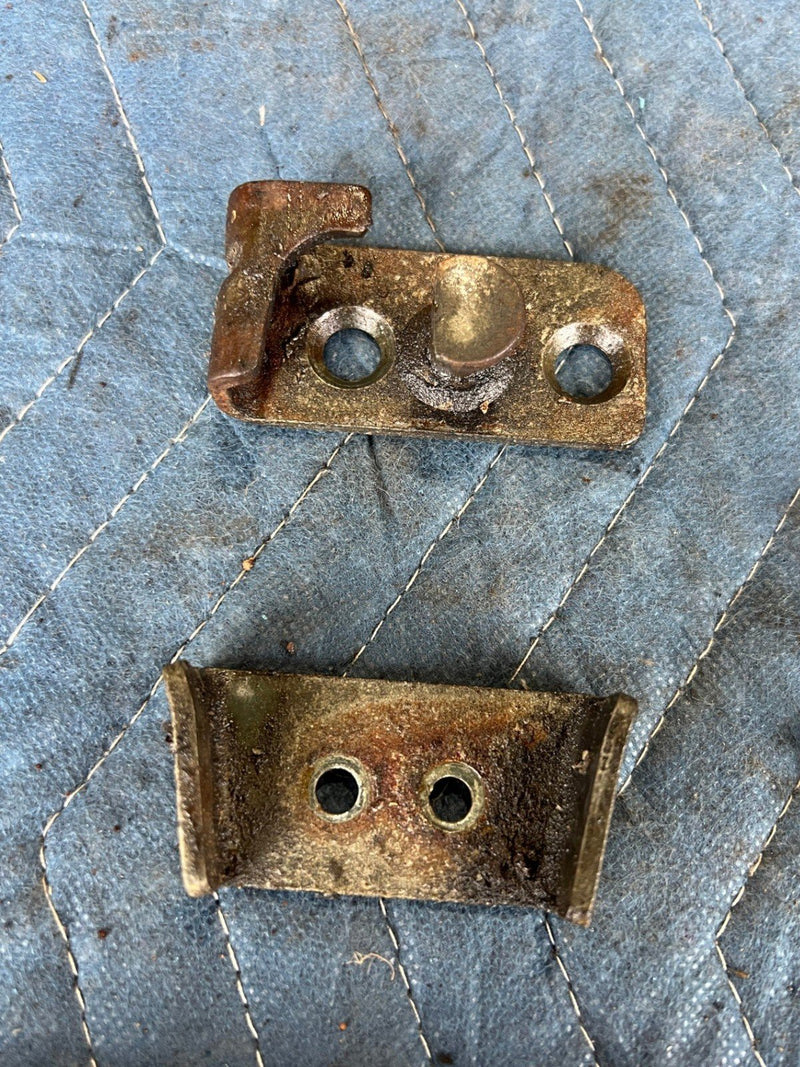 1985-1988 Suzuki Samurai SJ413 Rear Tailgate Hardware OEM