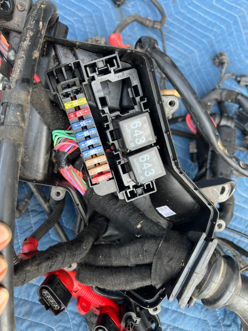 2005-2011 Audi A6 Engine Bay Wiring Harness & Fuse Box Assembly OEM #3528EM
