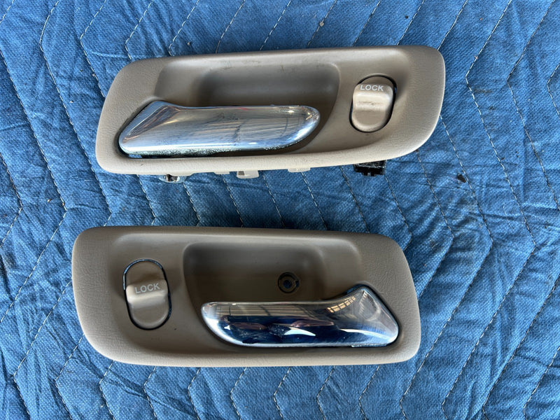1998-2002 Honda Accord Sedan Interior Door Handle Lever Set w/ Lock OEM #2009CN