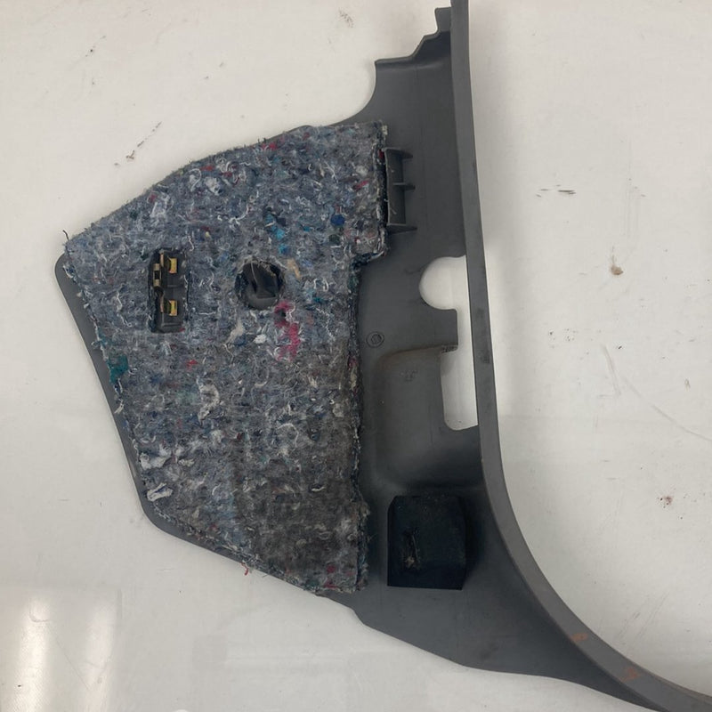1996 Chevrolet Silverado GMT800 - Kick Panel PN: 15952918 15952919