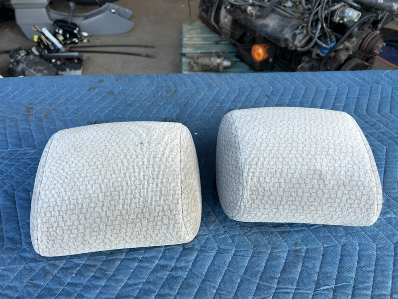2003-2008 Toyota Corolla Front Right & Left Gray Cloth Seat Headrest OEM #3321EM