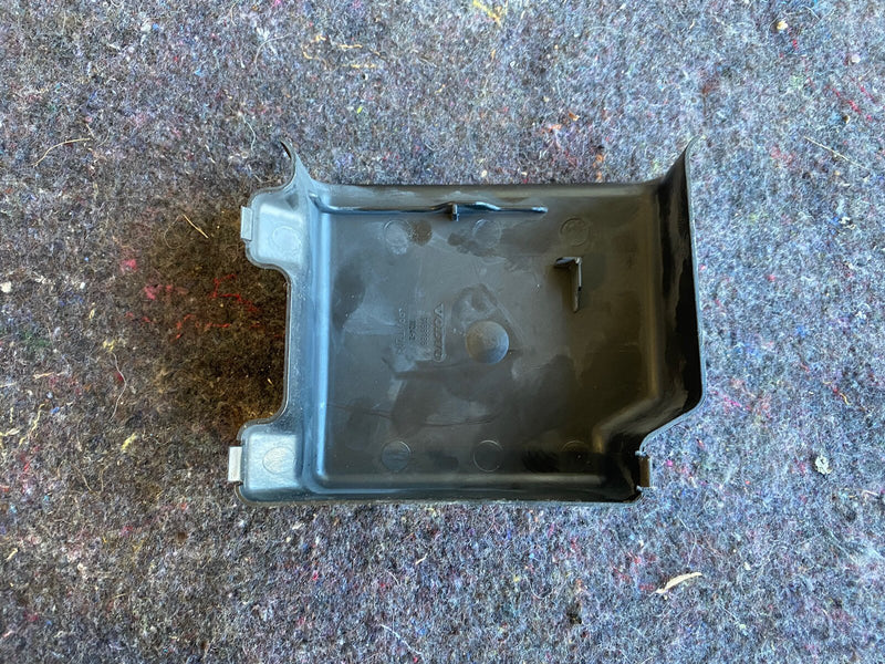 98-00 Volvo V70 V70R XC S70 9168186 Interior Fuse Box Cover Trim #1447E