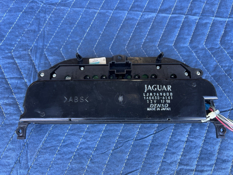 1998-2003 Jaguar XJR XJ8 X308 Temperature Climate Control Unit LJA7690BB #4631E