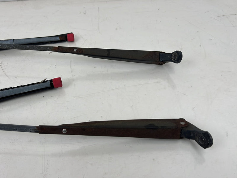 1990-1992 Volvo 740 745 940 Front Right Left Windshield Wiper Arm Set OE #5900EM