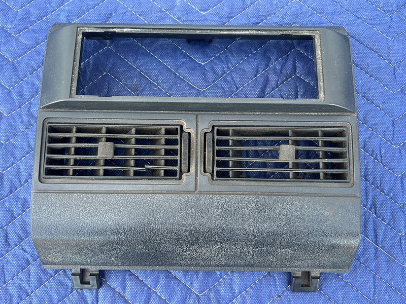Chevrolet Silverado - Dash Vent PN: 2006REV