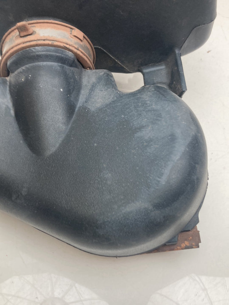 1996 Chevrolet Silverado GMT800 - Air Intake PN: 15998579 15995696