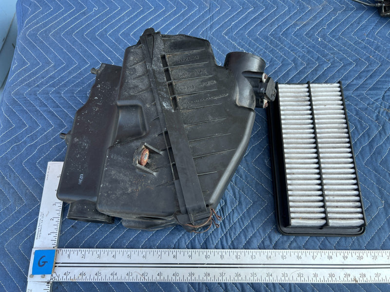 2010-2013 Suzuki SX4 Hatchback Air Intake Filter Housing Box 541-A02 OEM #1332CN