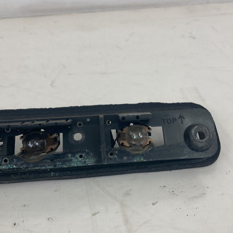1995-1998 Chevrolet Silverado 2500 GMT400 Third Brake Light Center OEM
