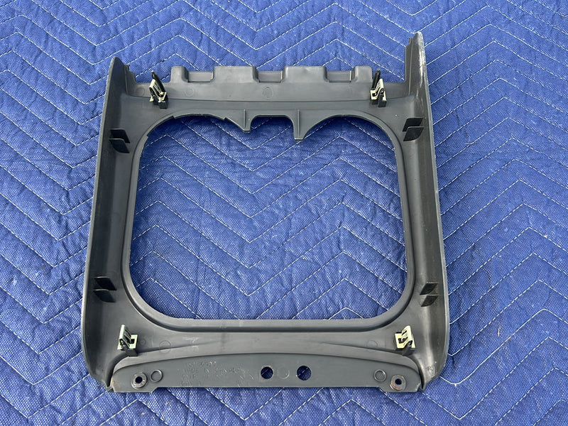 Chevrolet Silverado - Center Console Trim PN: 15070499