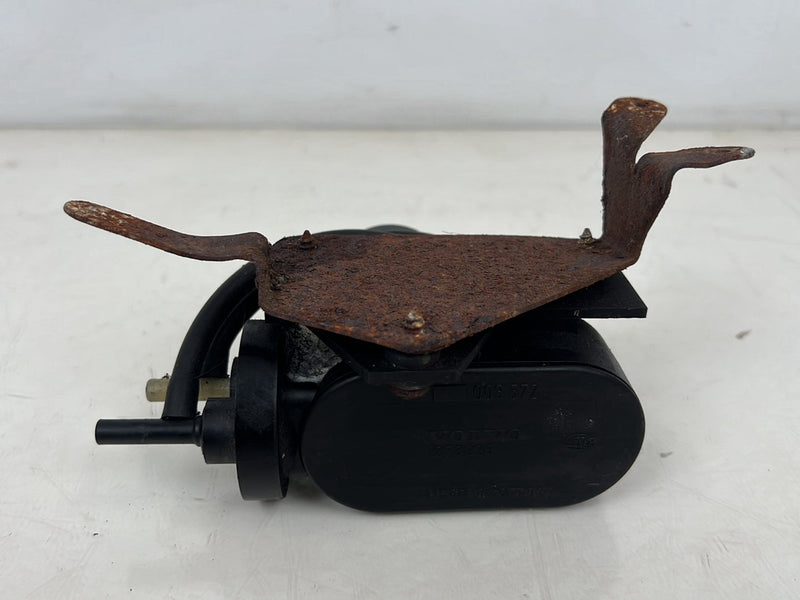 1990-1992 Volvo 740 745 940 Cruise Control Vacuum Pump 1273226 OEM #5911EM