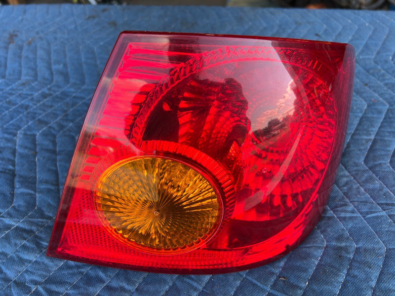 2003-2008 Toyota Corolla Rear Outer RH Passenger Tail Light Assembly OEM #3315EM