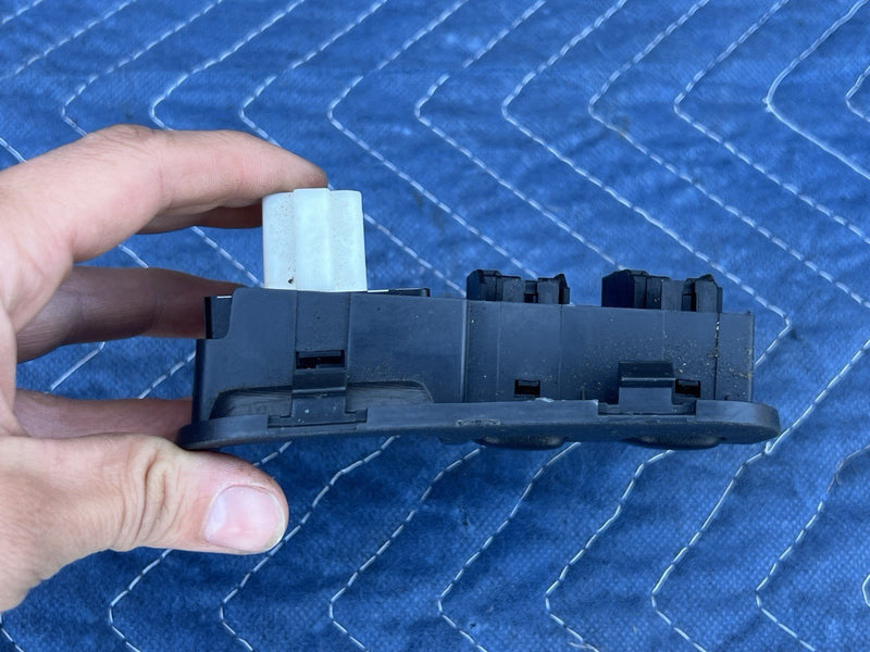 2006-2012 Mitsubishi Eclipse Power Mirror Adjustment Switch & Trim OEM #4401E