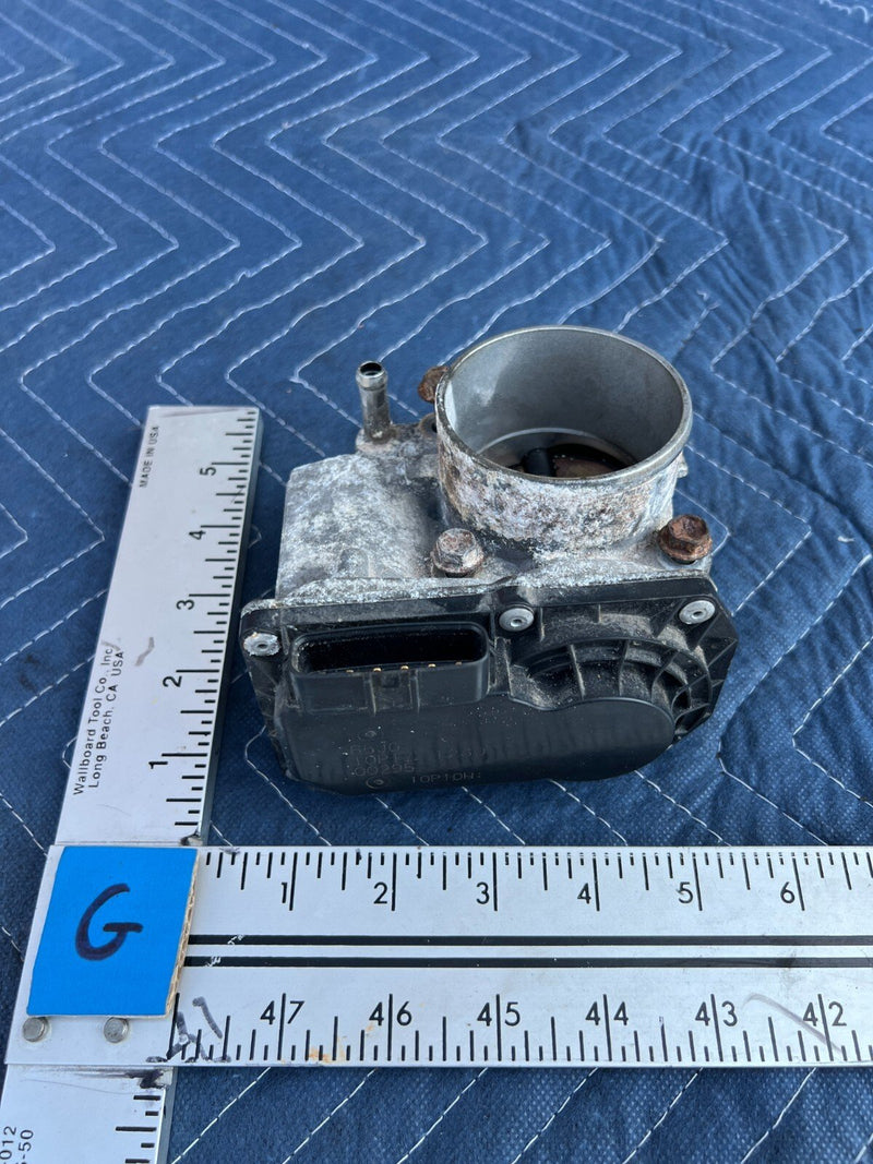 2010-2013 Suzuki SX4 Hatchback Throttle Body Fuel Unit Assembly OEM #1328CN