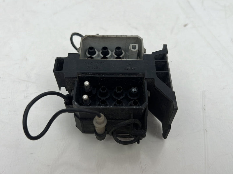 1993-1997 Volvo 850 Diagnostic Plug Connection Code Box 3545006 OEM