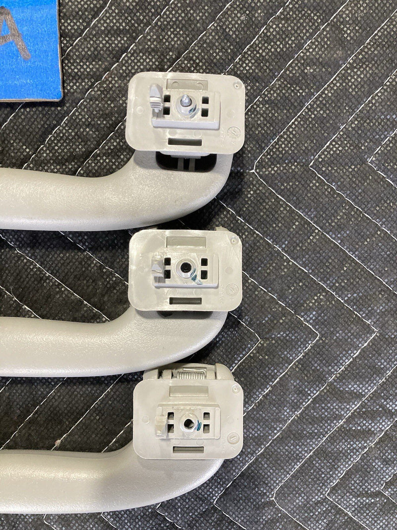 2006-2016 Chevy Impala GM Ceiling Grab Handles Set Safety OEM #3188M