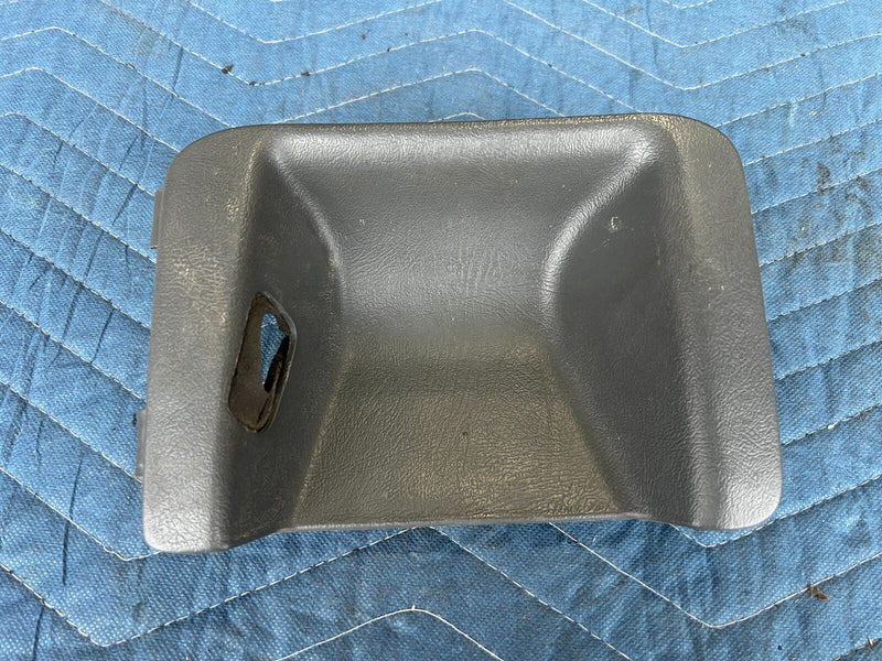 1999-2007 Chevy Silverado Passenger Rear Door Bezel Trim 15043507 OEM #1559CN