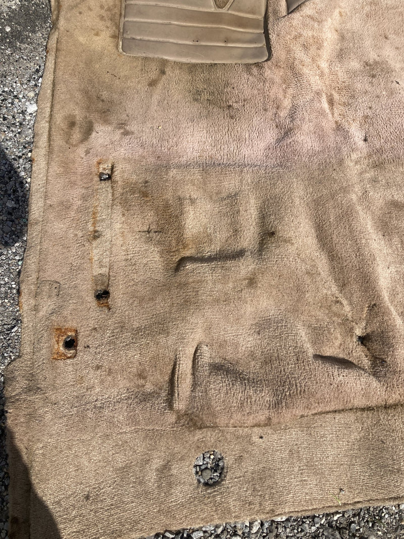 1995-1998 Chevrolet Silverado 2500 GMT400 Molded Carpet Set Reg Cab 15990136 OEM