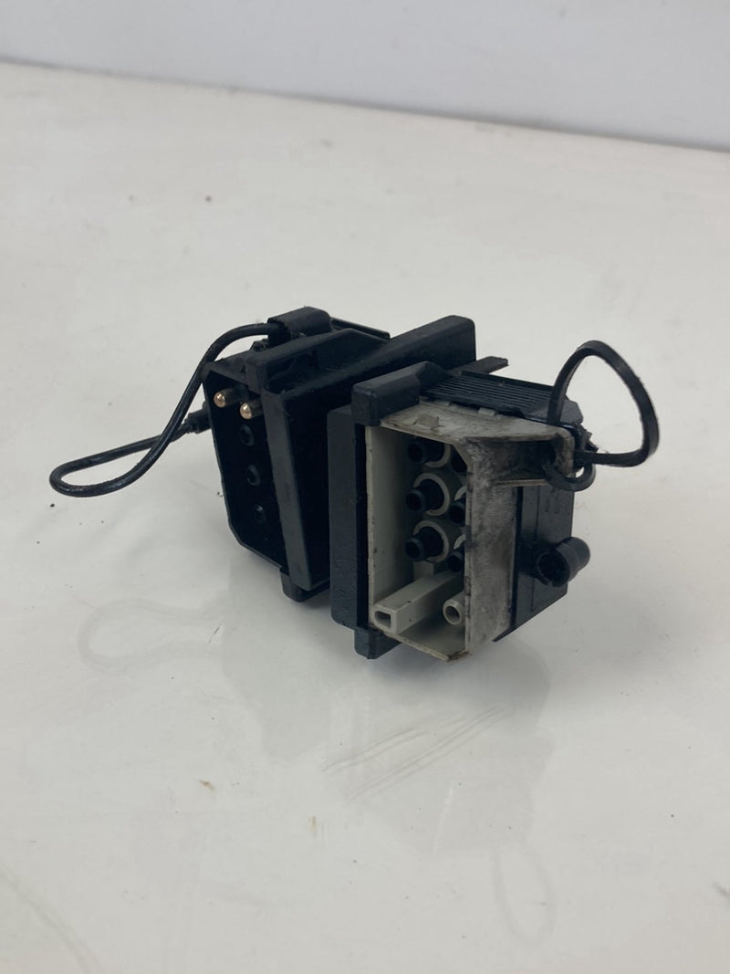 1992 Volvo 940 944 - Diagnostic Plug PN: 3545006 3545007