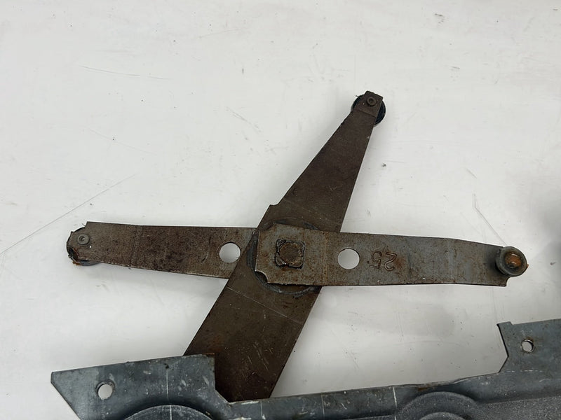 1976-1979 Cadillac Seville Rear Passenger RH Window Regulator + Motor OEM #5602EM