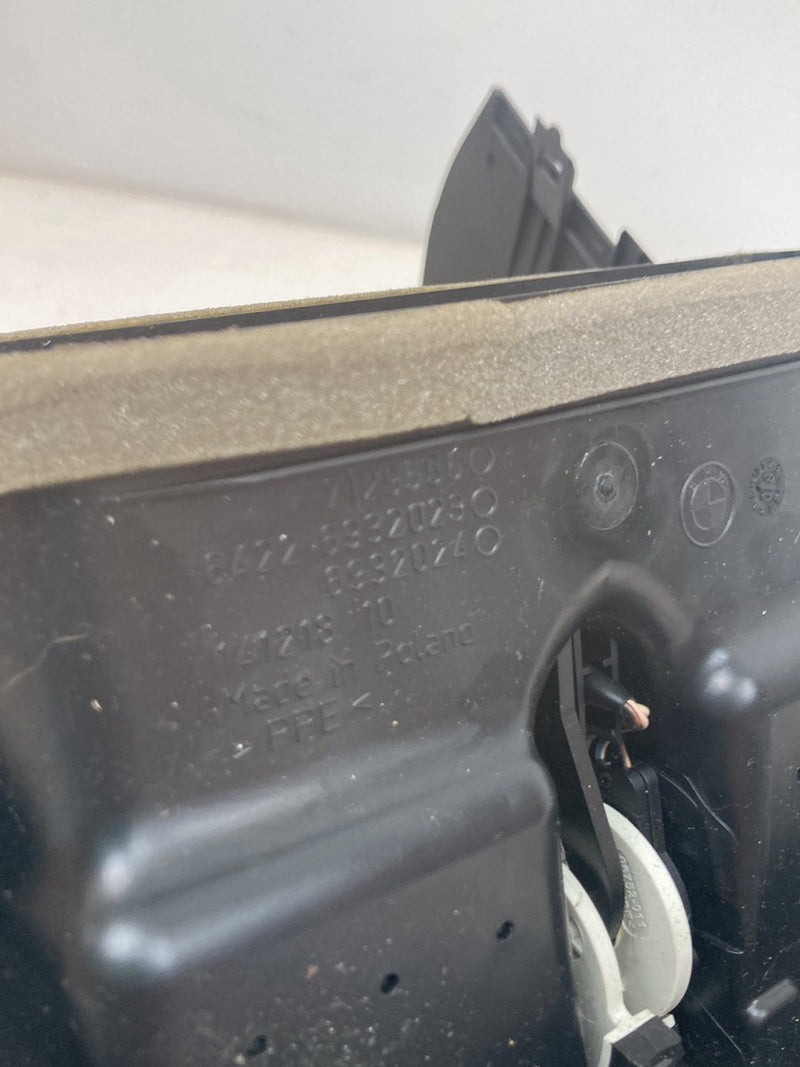 2009-2011 BMW 328i E90 Center Console Rear Air Vent 68690581 584507 OEM #4773M