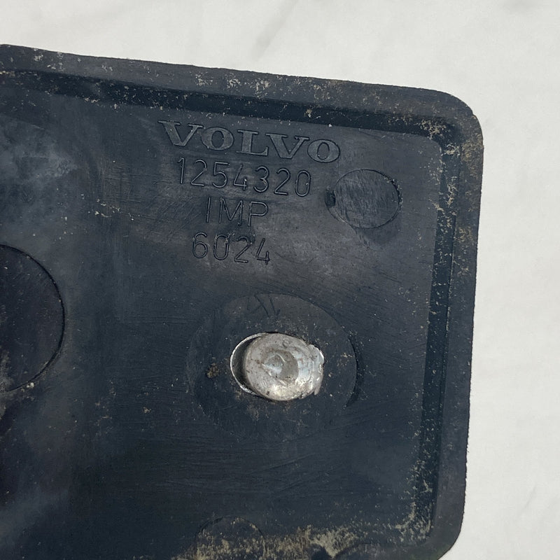 1981-1985 Volvo 240 245 Front Bumper Corner Trim 1246083 1246084 OEM