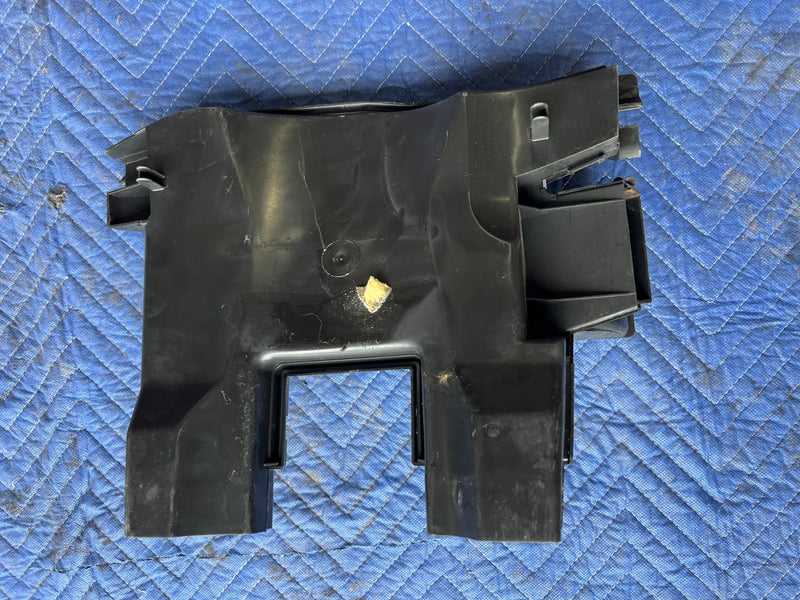 1992-1995 Volvo 940 740 Heater Box Climate Center Lower Duct Vent OEM #3276EM