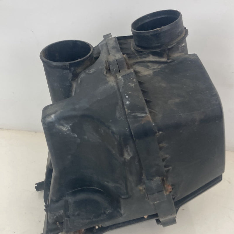 2002-2004 Honda CR-V RD2 Air Filter Housing OEM #5110M