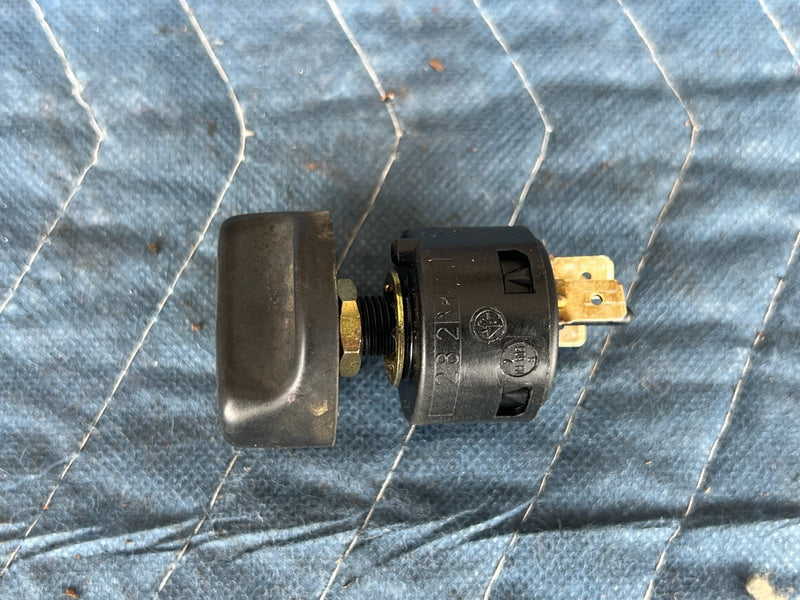 1989-1995 Volvo 740 940 Sedan Headlight Control Switch Knob 1362698 OEM #3810EM