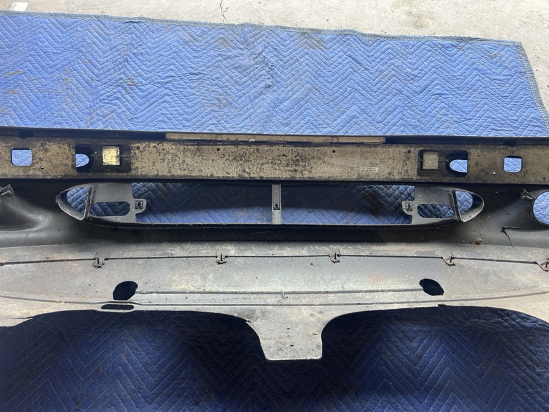 1998-2003 Jaguar XJR XJ8 X308 Front Bumper Cover Black w/Chrome Trim OEM #4801E