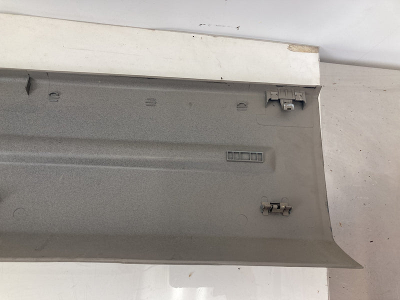 1995-1998 Chevrolet Silverado 2500 GMT400 Lower Rear Window Trim 15569517 OEM