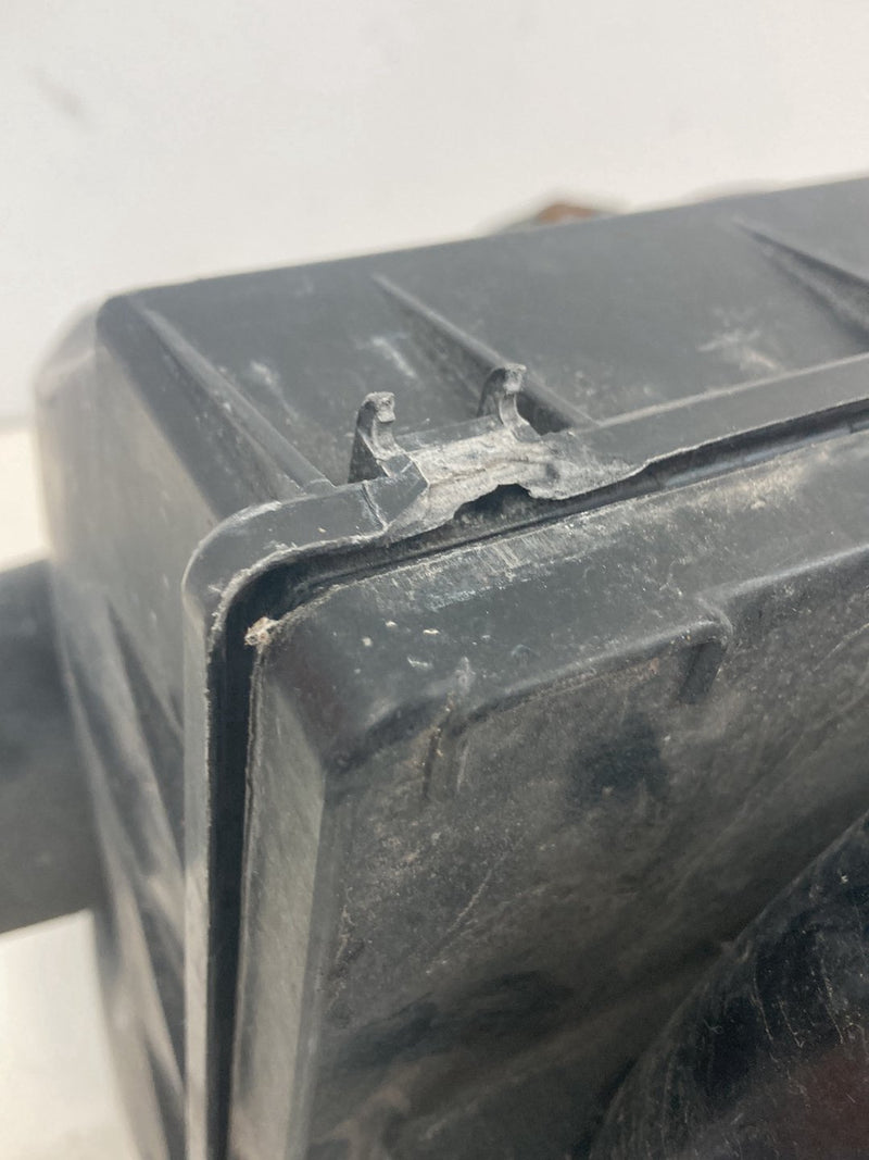 1992 Volvo 940 944 - Air Filter Box PN: 3531829