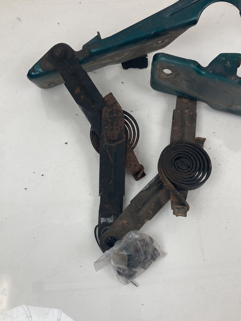 1996 Chevrolet Silverado GMT800 - Hood Hinge Pair