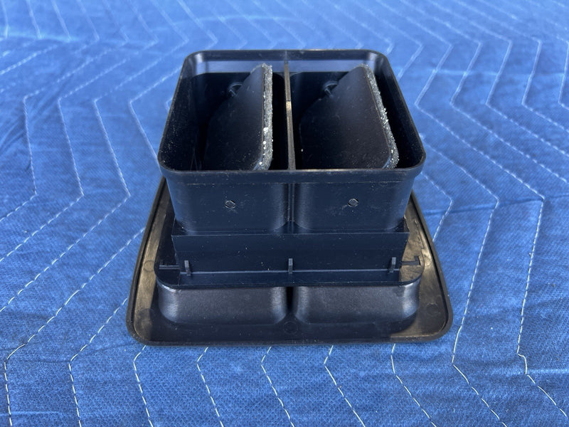 1998-2003 Jaguar XJR XJ8 X308 Center Console Rear Vent Pair Trim OEM #4651E